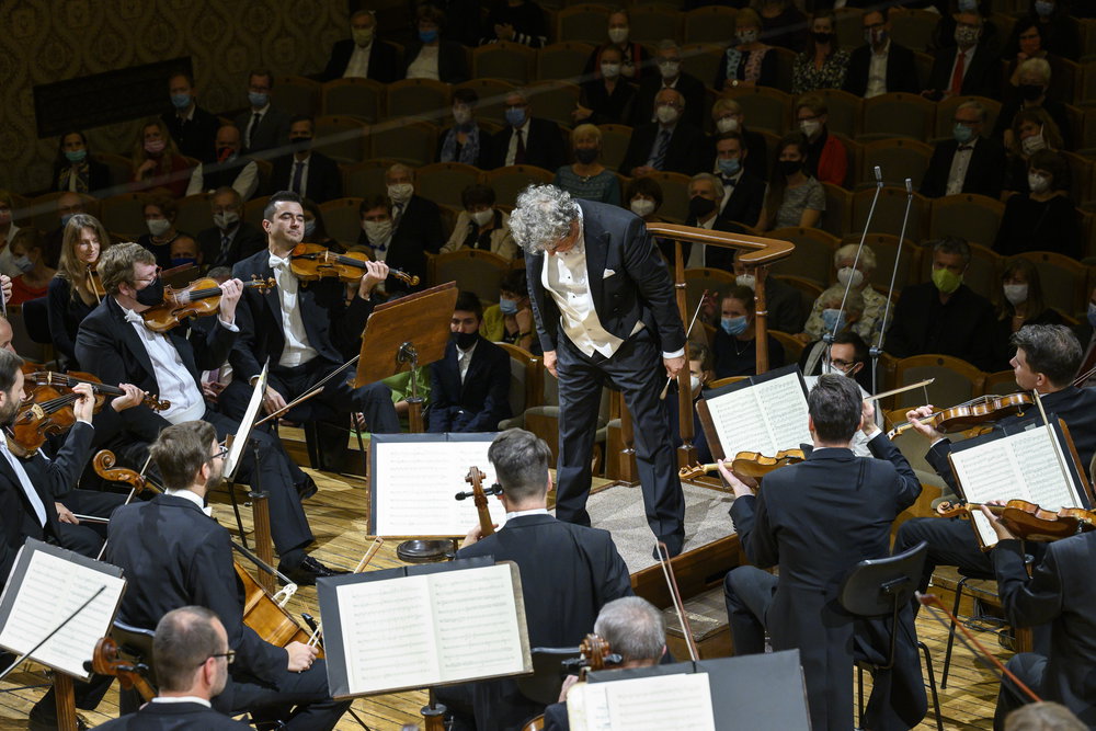 Semyon Bychkov and Czech Philharmonic