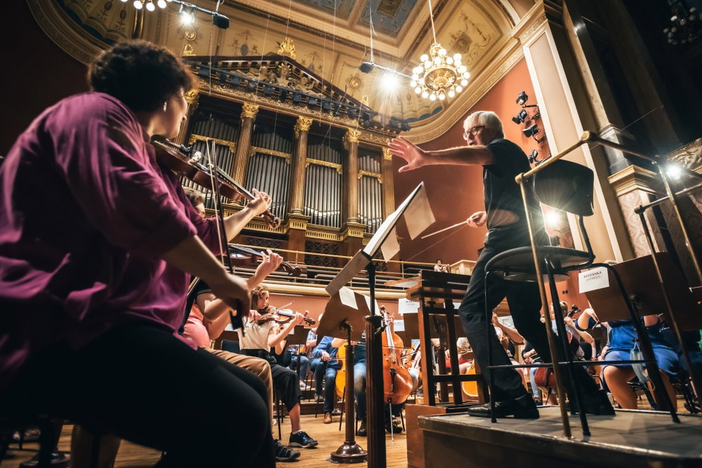 Společný orchestr žáků základních uměleckých škol a hráčů České filharmonie, červen 2021