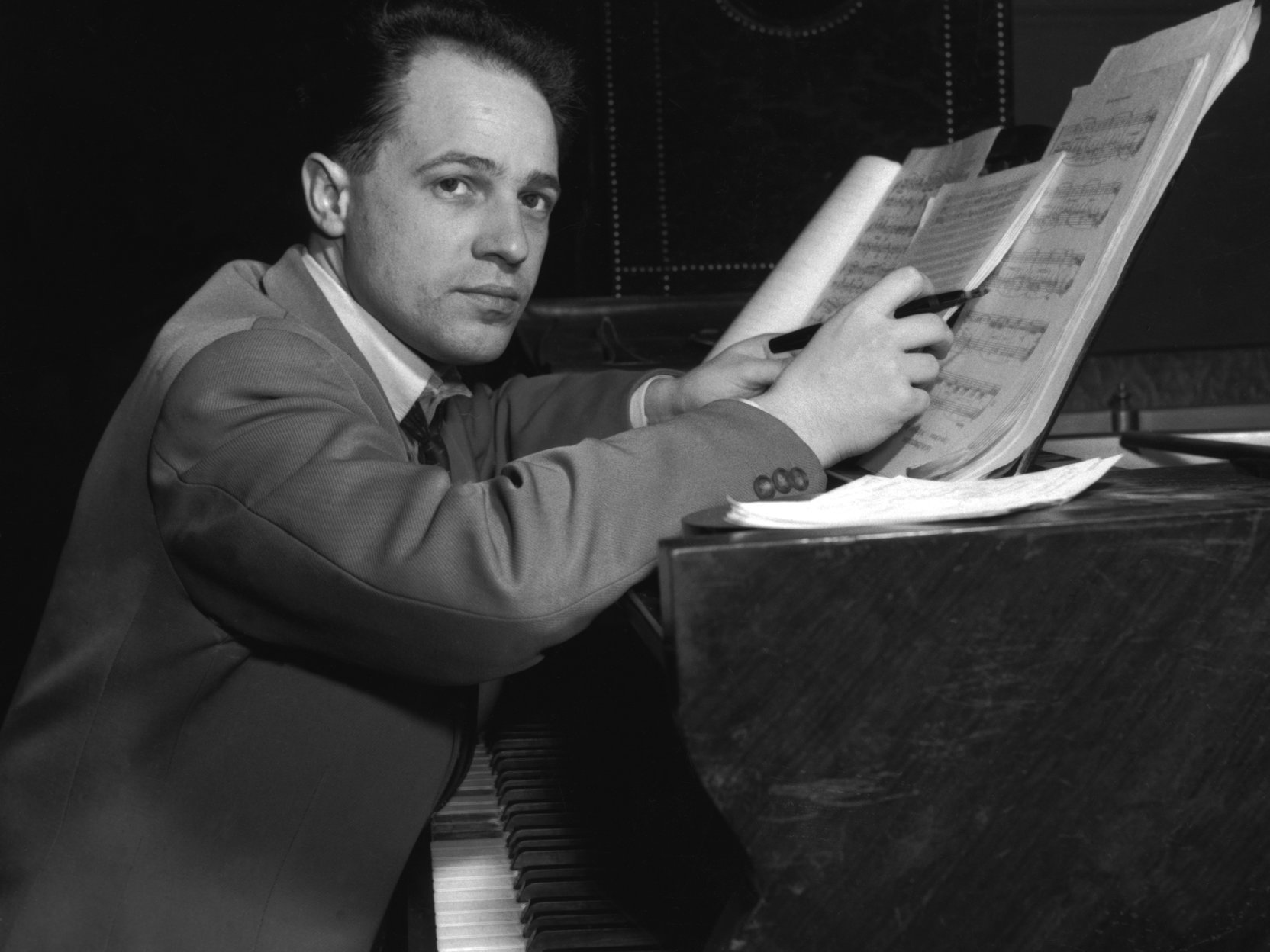 Daniel Frasnay, AKG images