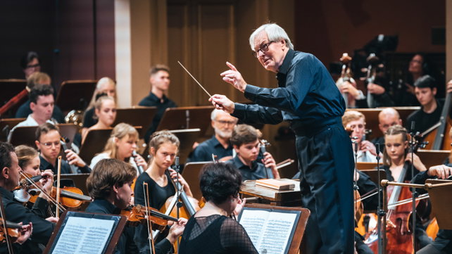 Ladírna: Přímá linka do Rudolfina. Česká filharmonie a ZUŠ na jedné lodi