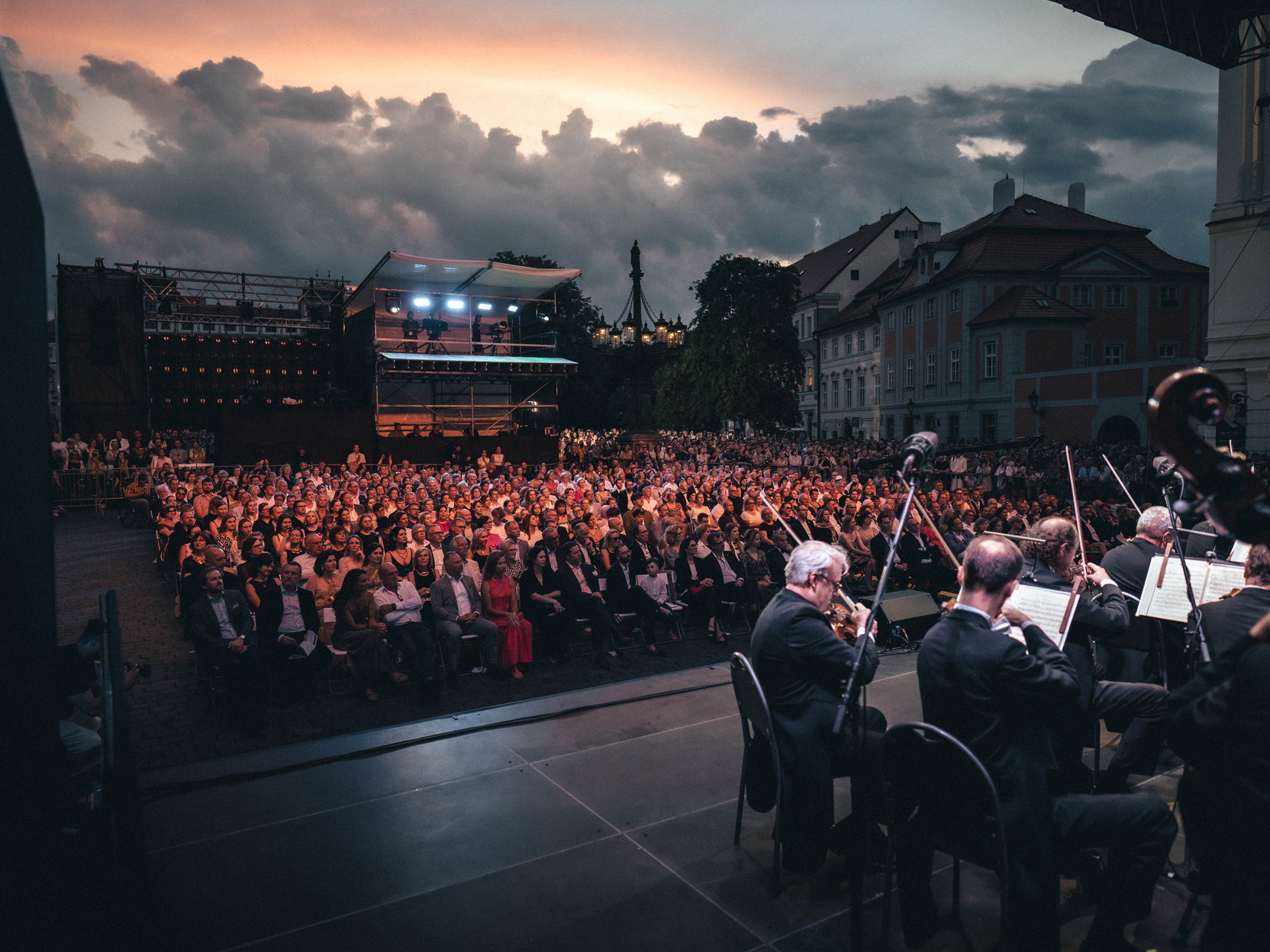 Uzavřete s námi sezonu Open Air koncertem 19. 6. na Hradčanském náměstí