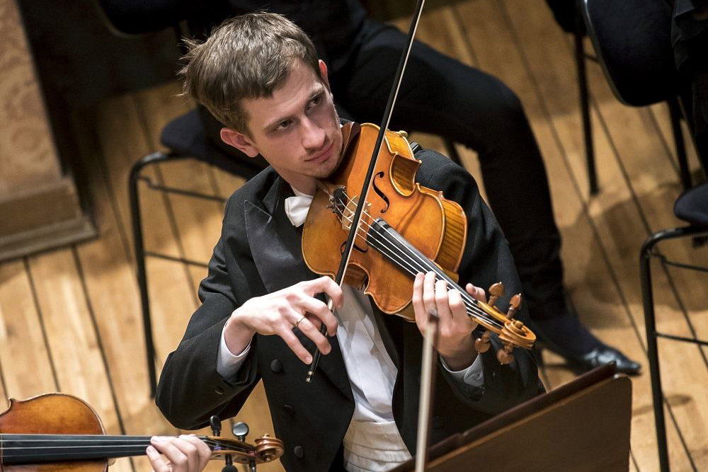 Členové Orchestrální akademie při koncertech