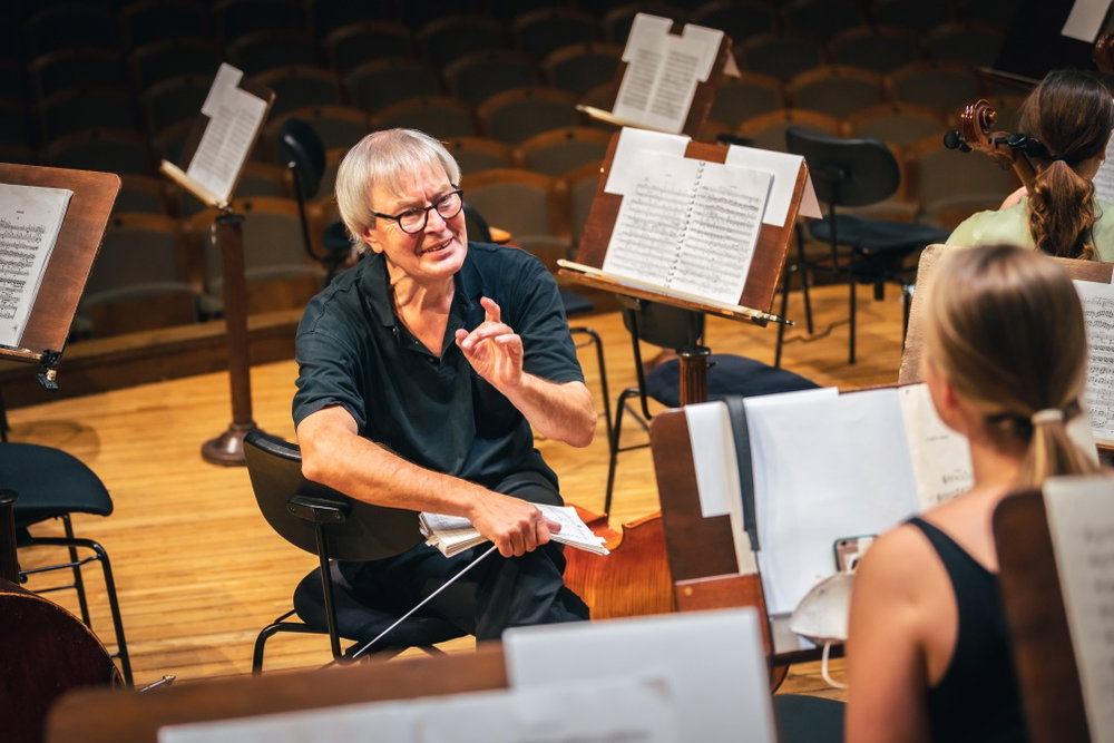 Společný orchestr žáků základních uměleckých škol a hráčů České filharmonie, červen 2021