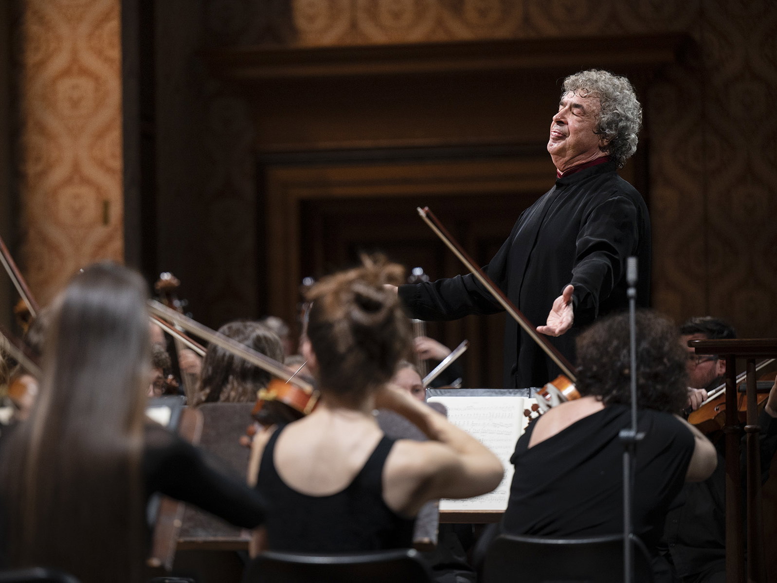 World premiere of Glanert's Prague Symphony