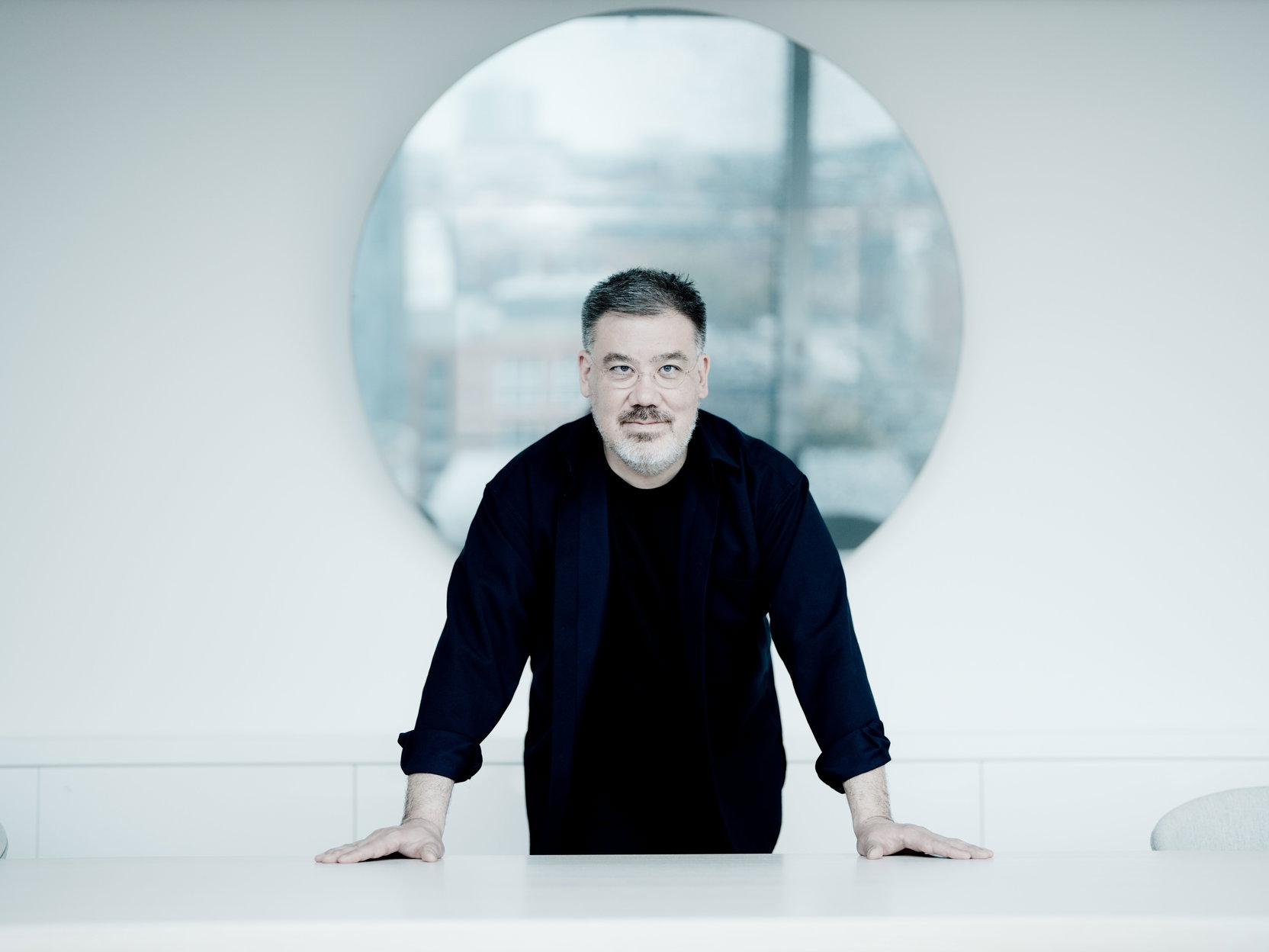 Alan Gilbert: Nejvíc dřou hudebníci v těch nejlepších orchestrech
