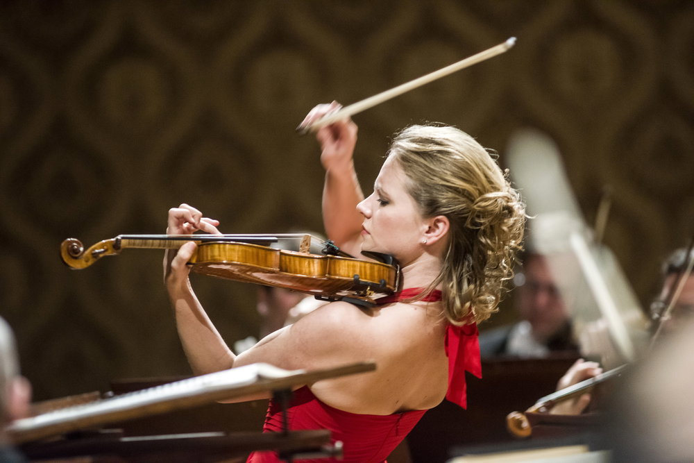 Česká filharmonie, dirigent David Zinman a Julia Fischer v Rudolfinu, 13. 5. 2015