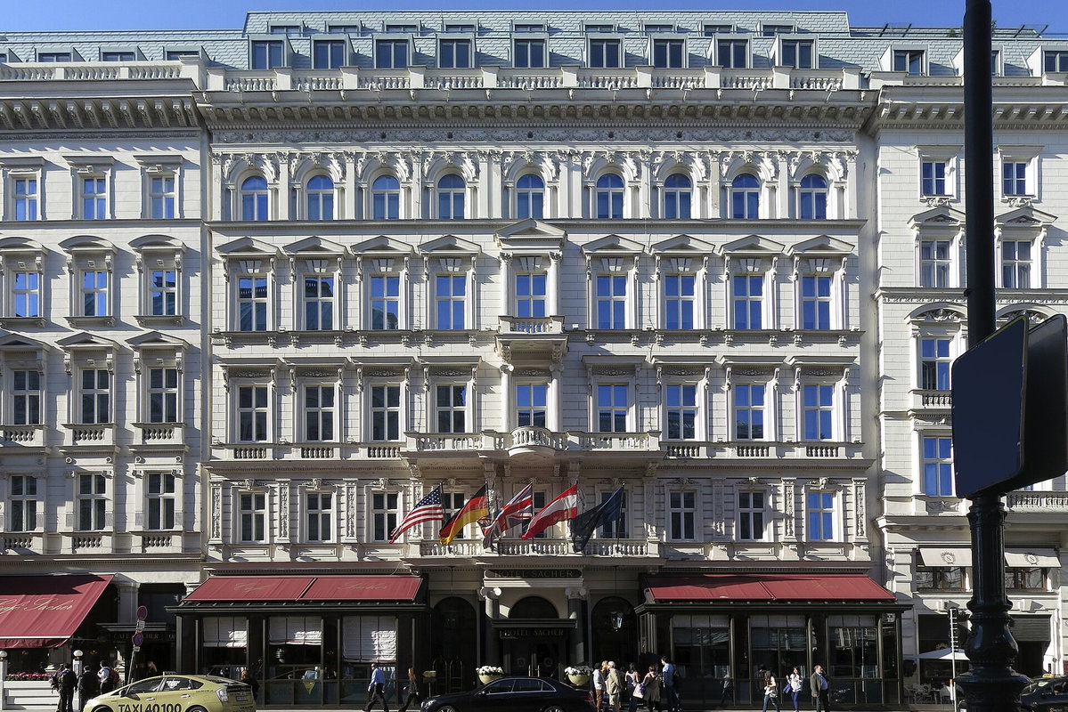 Hotel Sacher stojící na místě bývalého Divadla u Korutanské brány