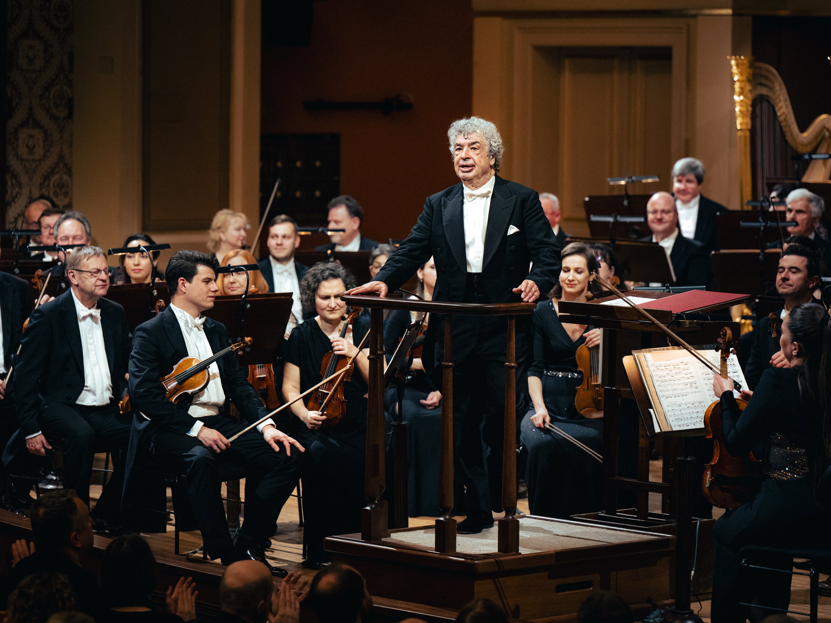Foto: Česká filharmonie a šéfdirigent Semjon Byčkov