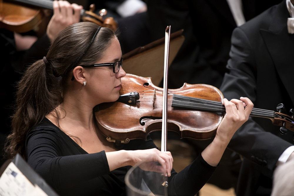 Členové Orchestrální akademie při koncertech