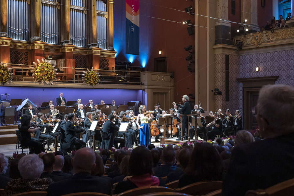 Zahajovací koncert 127. sezony České filharmonie pod vedením Semjona Byčkova