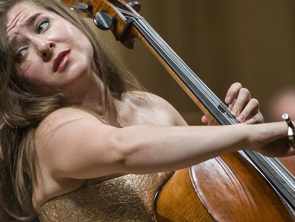Ilustrační obrázek článku 'Často se vracím ke Kunderovi, prozrazuje Alisa Weilerstein'