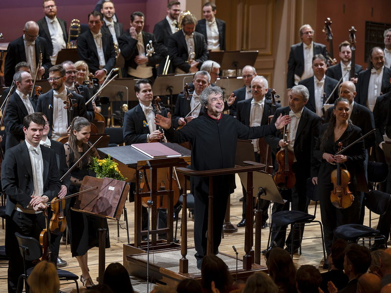 Ilustrační obrázek článku 'In the name of Czech music. We reveal the programme of the 2023/2024 season'
