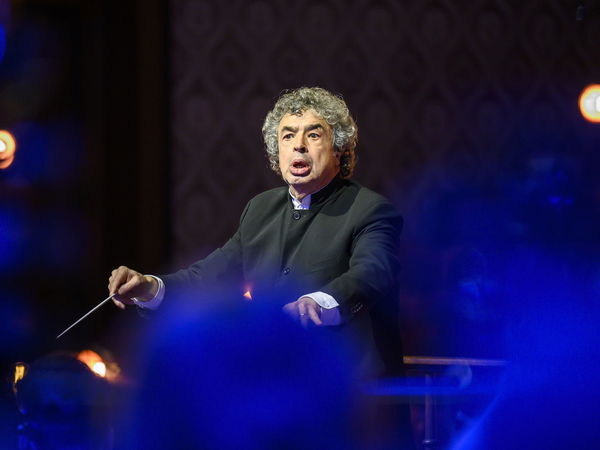 Ilustrační obrázek článku 'Šéfdirigent&nbsp;Semjon Byčkov prodlužuje smlouvu s Českou filharmonií'