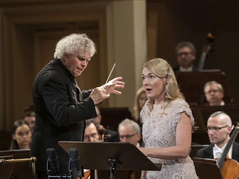 Ilustrační obrázek článku 'Simon Rattle and Magdalena Kožená in Prague'