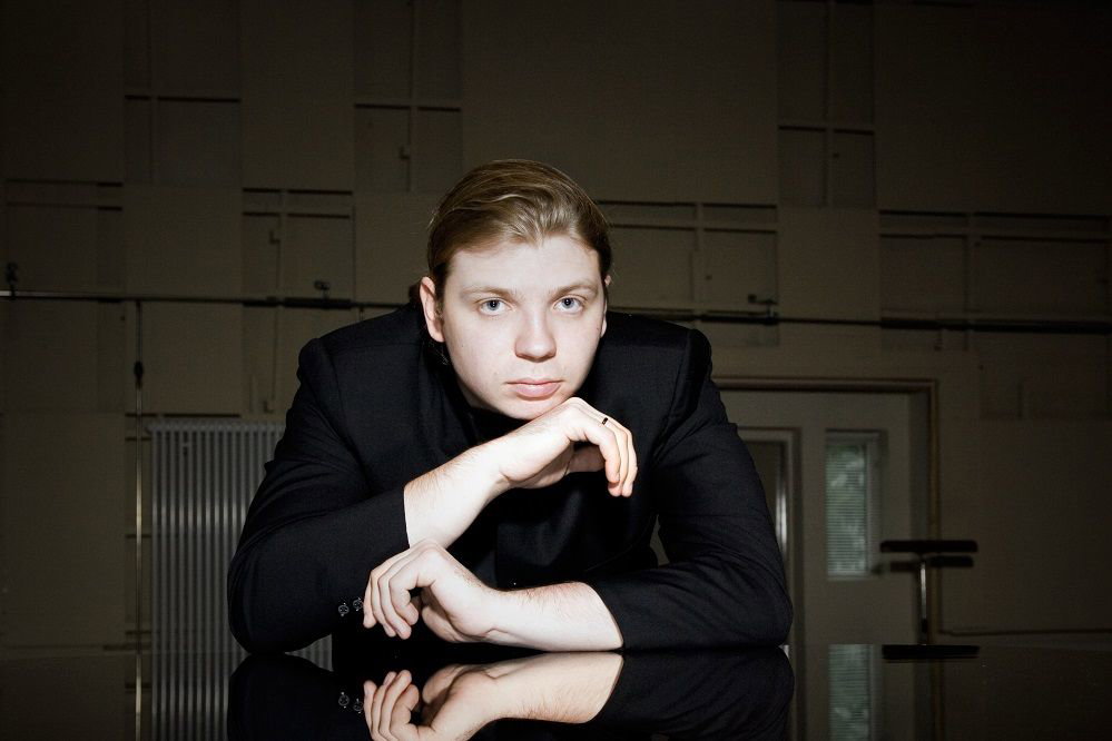 Klavírista Denis Kozhukhin