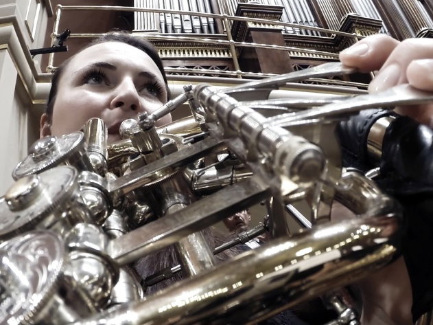 Záznam koncertu České filharmonie prostřednictvím 24 GoPro kamer