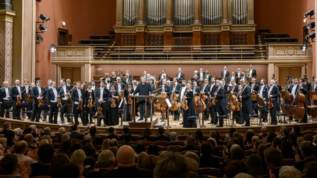 Byčkov–Hrůša–Rattle–Trifonov–Popelka. Pětikoalice pro příští sezonu. A co ženy?