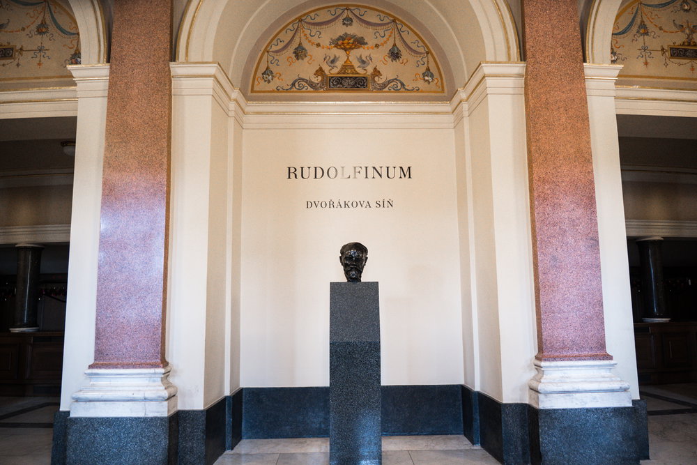 Busta Antonína Dvořáka v Rudolfinu