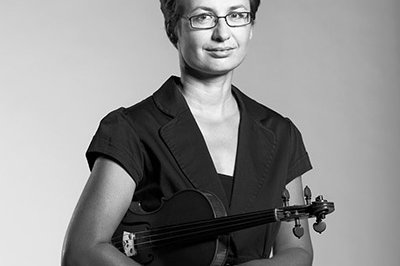 Machova-Lenka-1-Housle_05.jpg