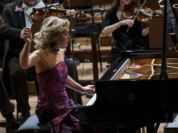 Ilustrační obrázek článku 'Pianist Olga Kern will perform at the recital on 12. 2.'
