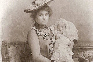 Otilie Suková se synem Josefem