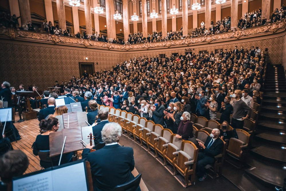 Czech Philharmonic and Semyon Bychkov, Mahler's Titan, 5. 10. 2021