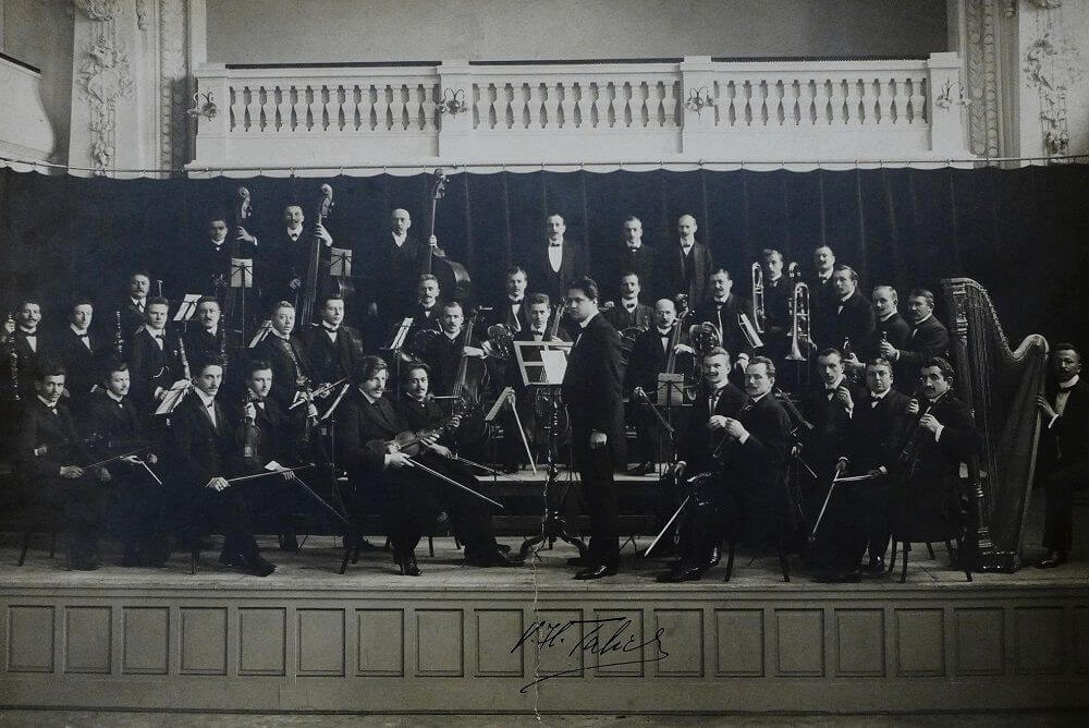 Václav Talich a Česká filharmonie v roce 1919 / Foto: Archiv České filharmonie
