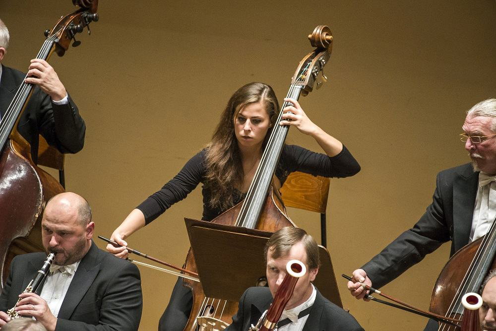 Členové Orchestrální akademie při koncertech