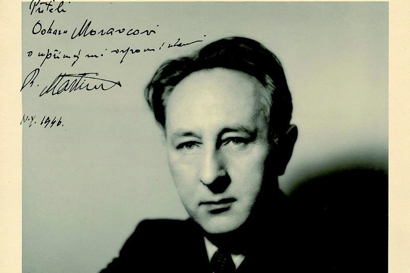 Portrétní fotografie Bohuslava Martinů s&nbsp;věnováním