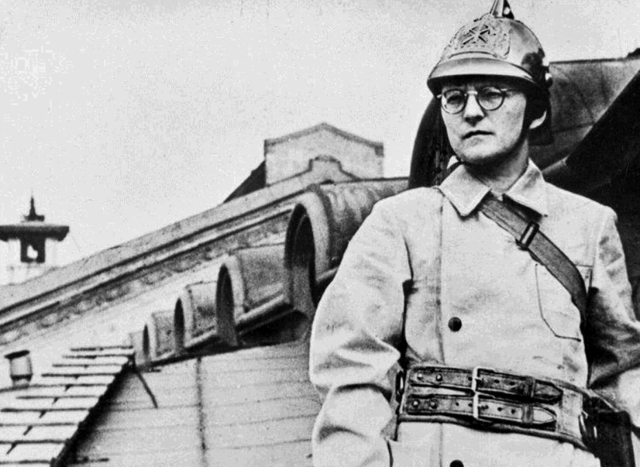 Obrázek 03_shostakovich_zdroj_dsch_fb.png