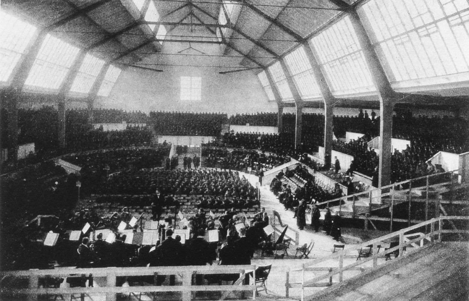 Generální zkouška před premiérou Mahlerovy Osmé, 1910, Mnichov