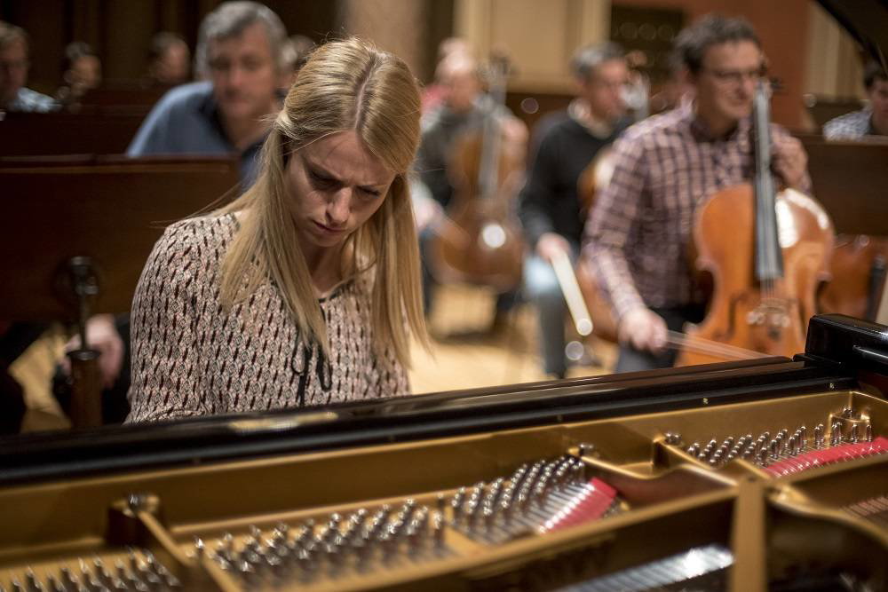 Steinway VI a Veronika Böhmová