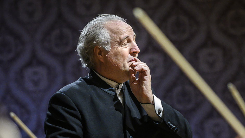 Manfred Honeck: S hudebníky jsme si rovni, ale dokonalost po nich žádám nekompromisně