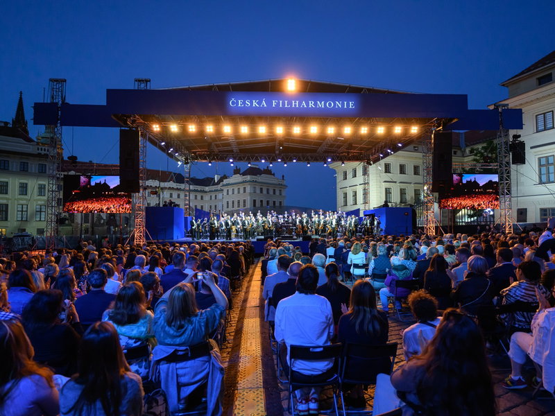 Ilustrační obrázek článku 'Celebrate the Czech Philharmonic’s 130th season finale at an Open Air Concert'