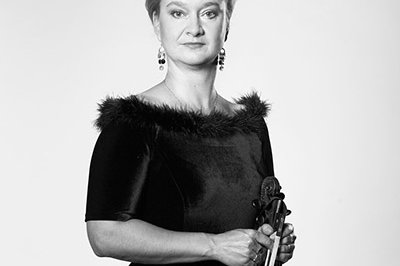 Kokoskova-Jitka-2-Housle_02.jpg