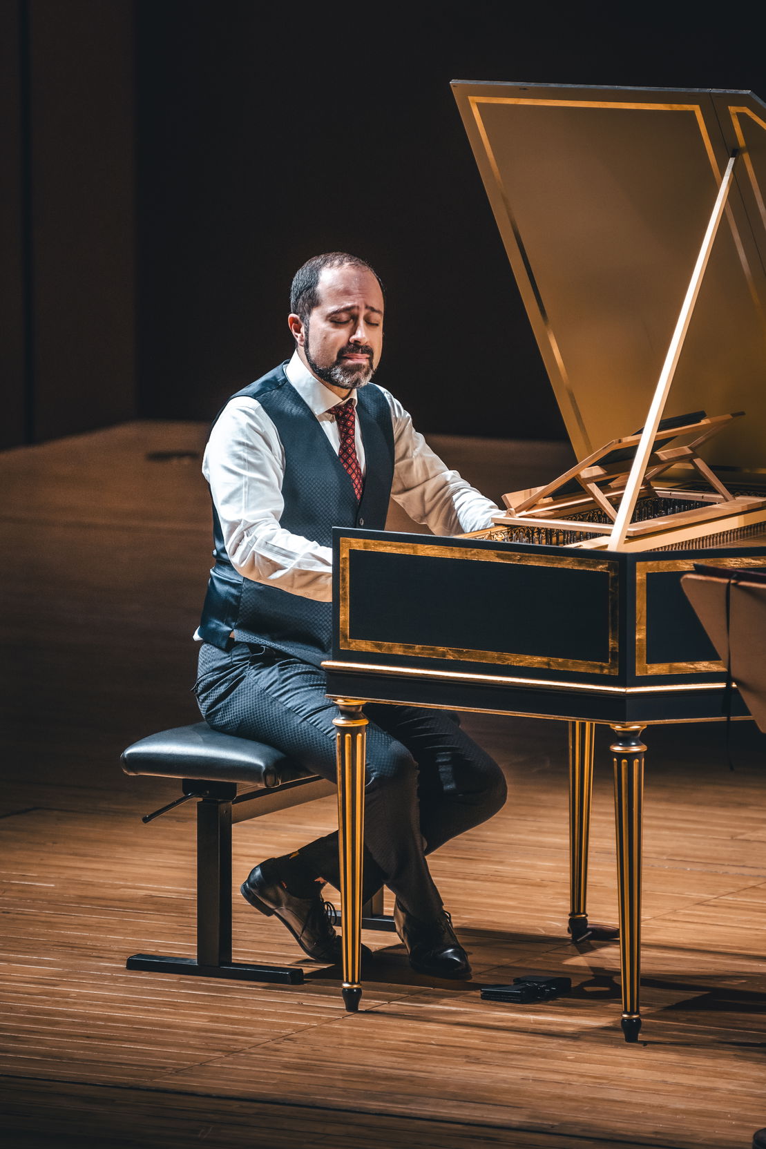 Obrázek petr-chodura_ii4_esfahani-perl_highres_240103214950.jpg