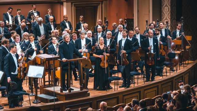 Průvodci příští sezonou v Rudolfinu budou András Schiff a Julia Fischer