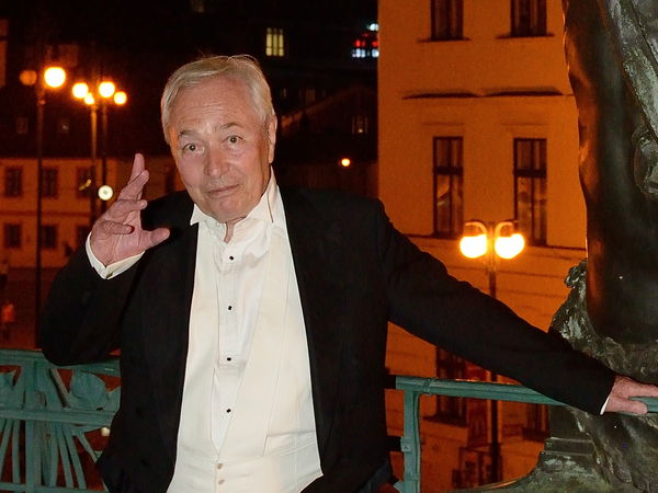Ilustrační obrázek článku 'Farewell to conductor Libor Pešek'