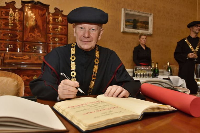 Jiří Bělohlávek při udílení čestného doktorátu