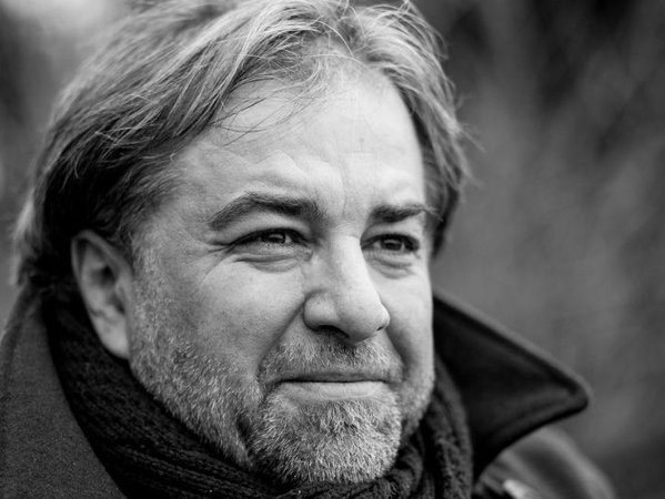 Ilustrační obrázek článku 'Člověk žije v&nbsp;krajině a&nbsp;příběhy v&nbsp;ní žijou s&nbsp;ním. S&nbsp;Milošem Doležalem o&nbsp;Josefu Toufarovi'