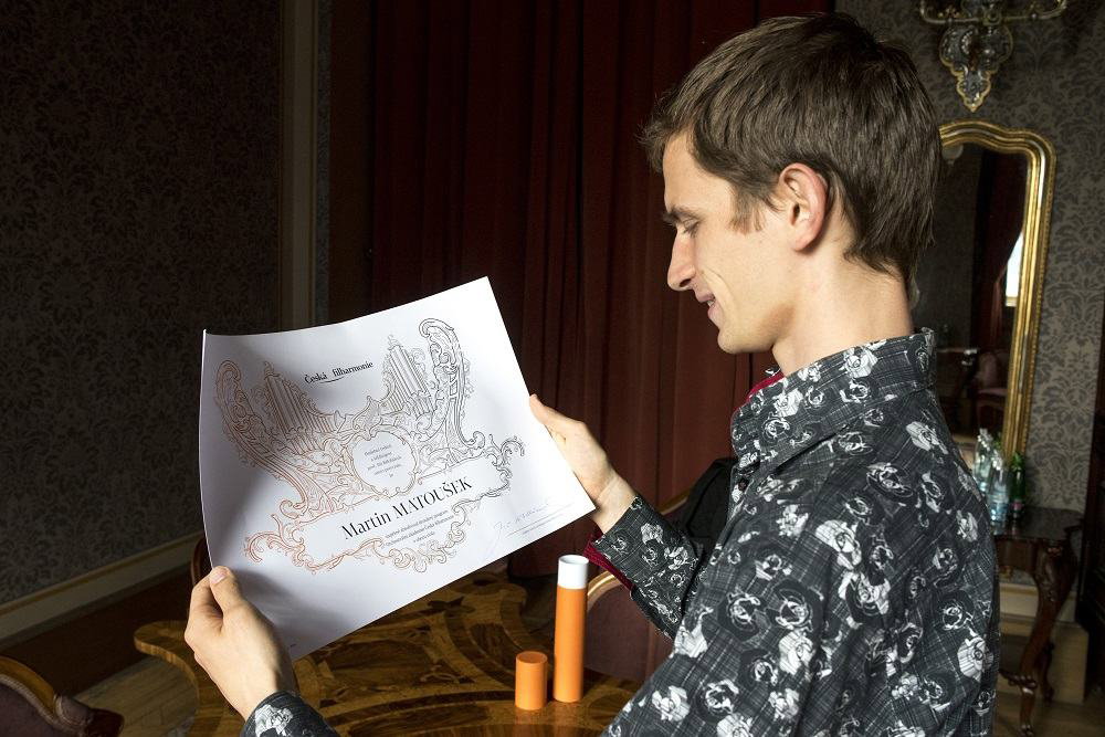 Předání absolventských certifikátů 28. června 2016