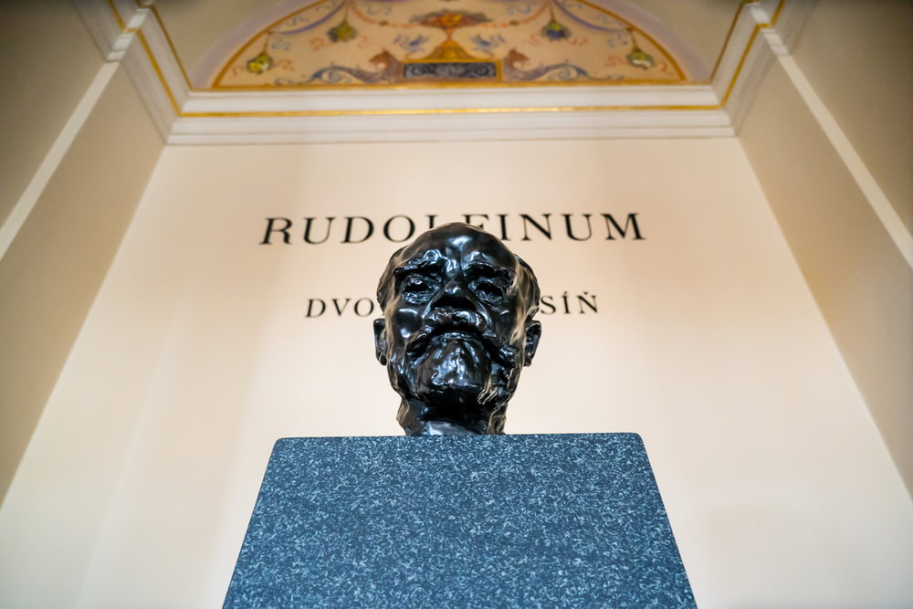 Busta Antonína Dvořáka v Rudolfinu