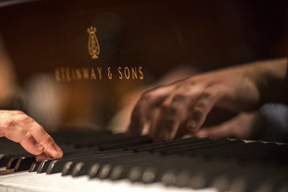 Steinway VI a mistrovská ruka... Behzoda Abduraimova
