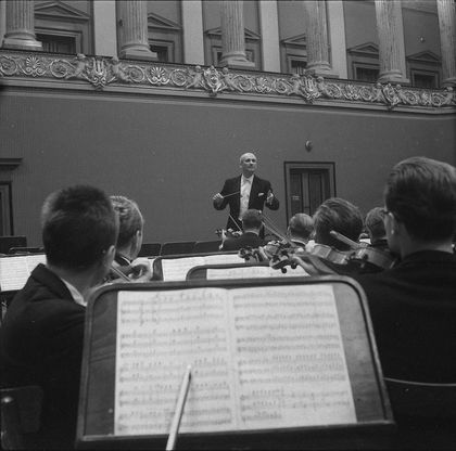 Zkouška České filharmonie s Karlem Ančerlem