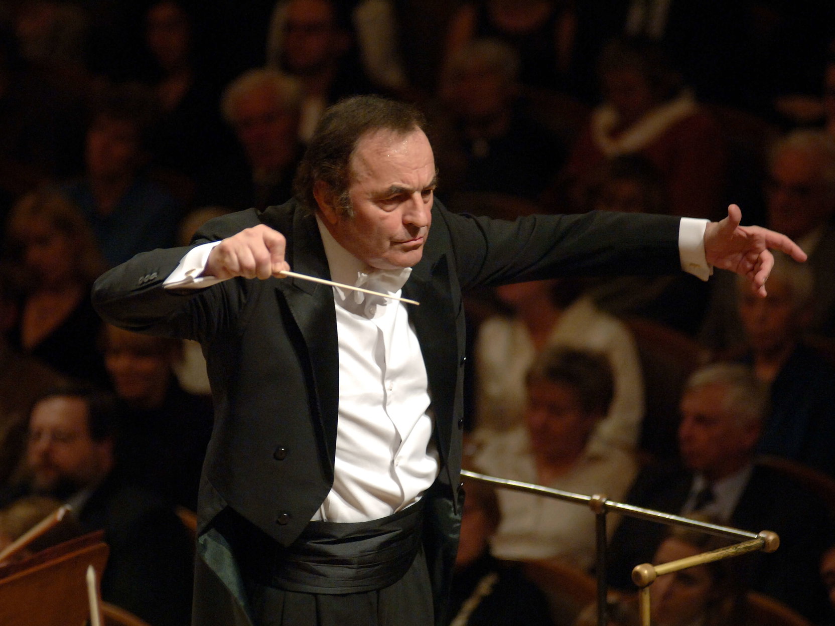 Dirigent Charles Dutoit zahájí 129. sezonu