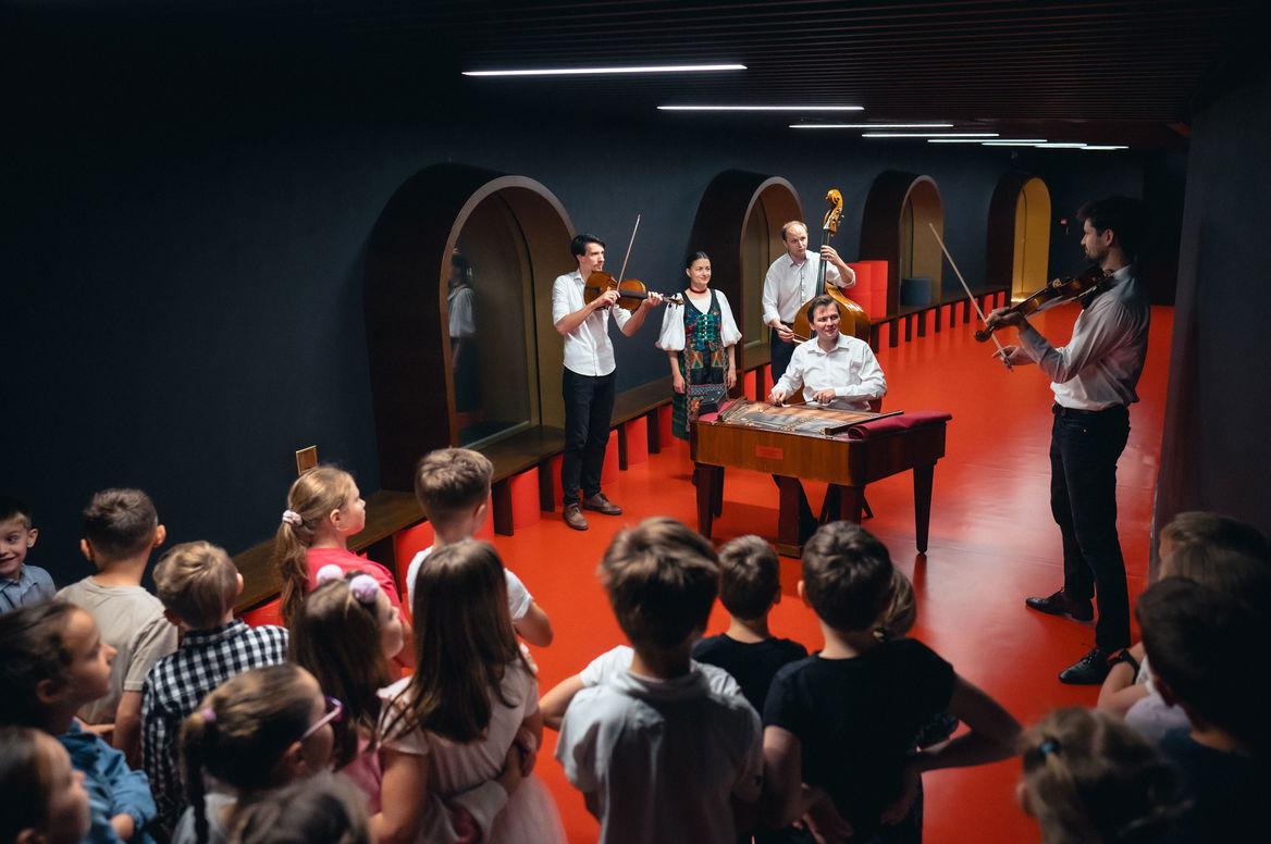  Musicians, What Are You Doing?