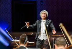 Photo illustrating a concert - event Czech Philharmonic • Semyon Bychkov