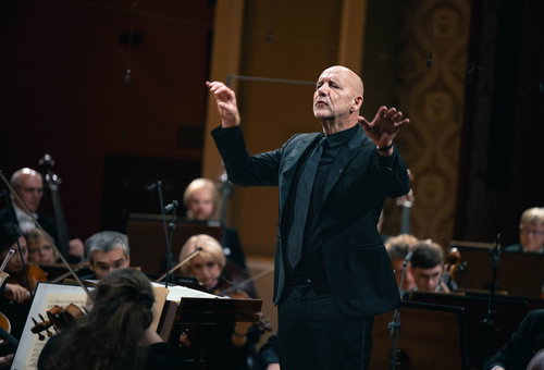 Photo illustrating a concert - event Prague Philharmonia Emmanuel Villaume