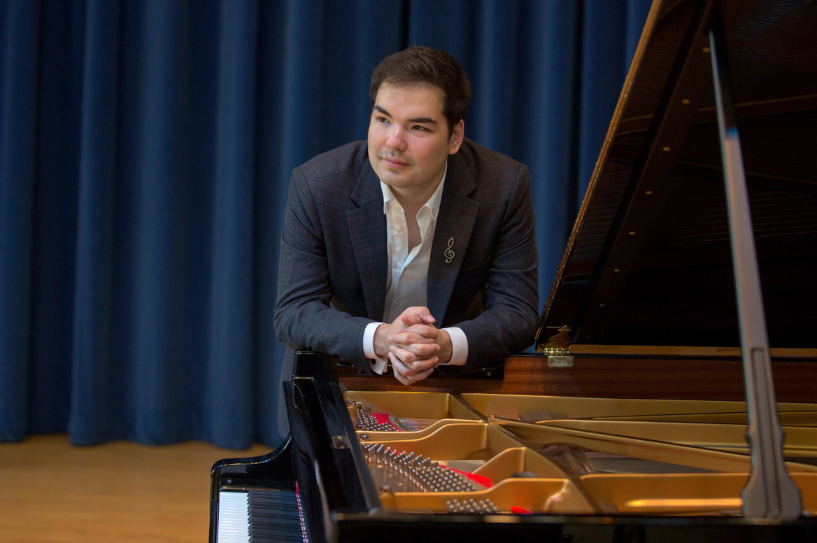  Czech Philharmonic Alim Beisembayev