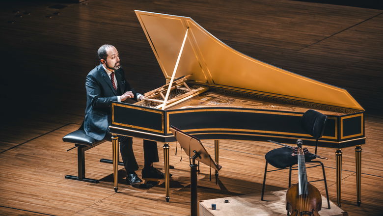 Photo illustrating the event Czech Chamber Music Society • Mahan Esfahani